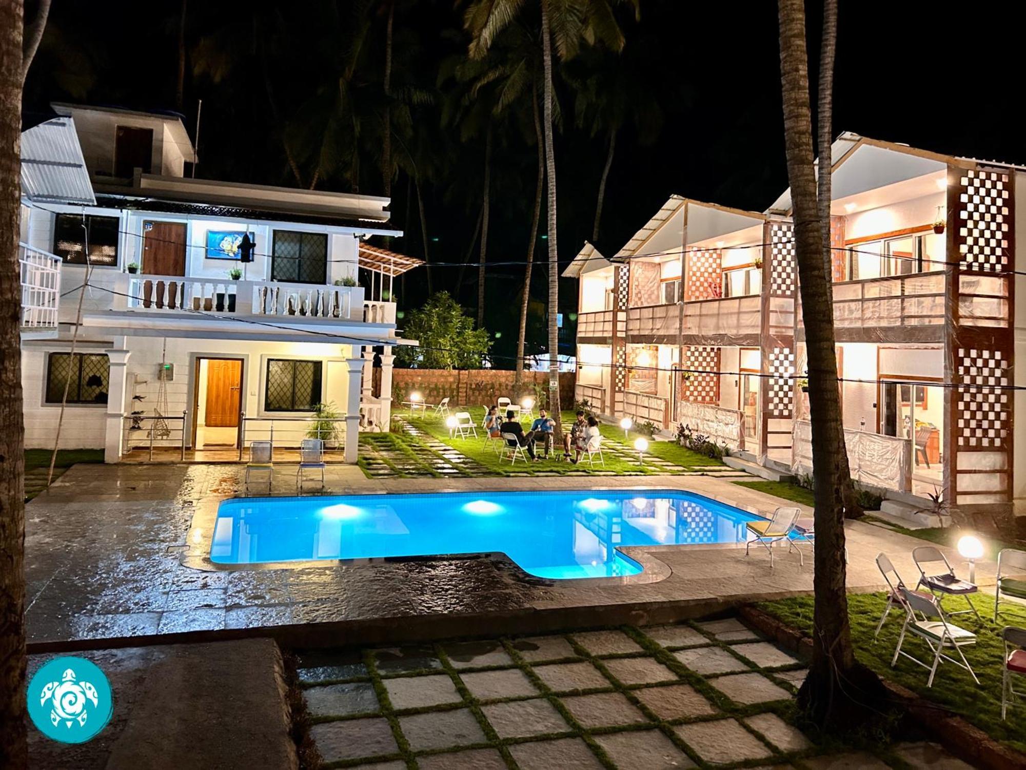 White Turtle Hotel 莫尔吉姆 外观 照片